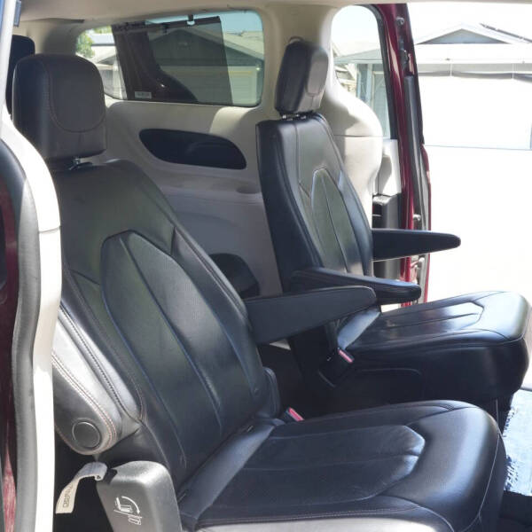 2018 Chrysler Pacifica Touring L