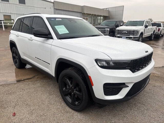 2022 Jeep Grand Cherokee Altitude
