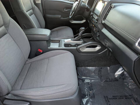 2022 Nissan Frontier SV