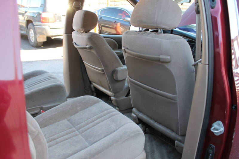 1998 Toyota Sienna LE