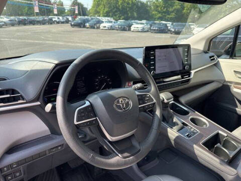 2023 Toyota Sienna XLE 7-Passenger