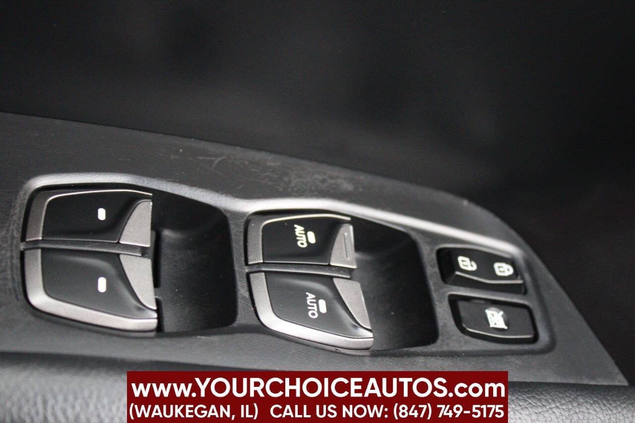 HyundaiSanta Fe Sport32