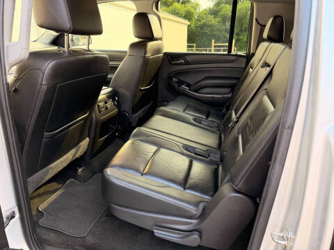 2017 Chevrolet Suburban LT