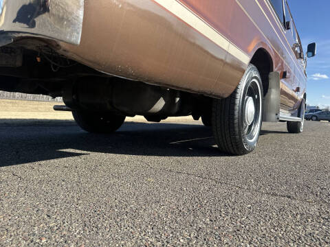 1984 Dodge Ram Van B250