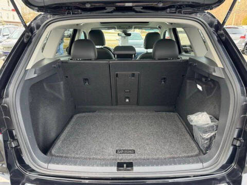 2024 Volkswagen Taos SE 4Motion