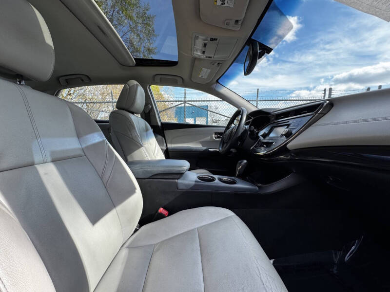 2013 Toyota Avalon Hybrid Limited