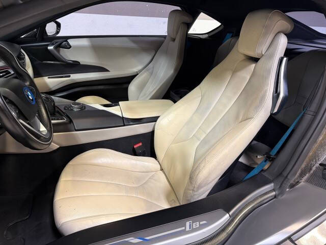 2015 BMW i8