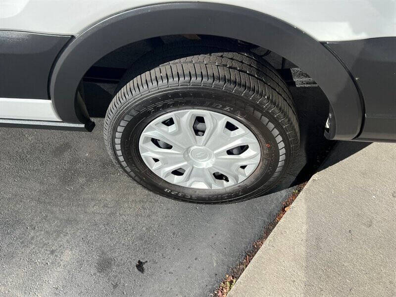 2023 Ford Transit 350 XLT