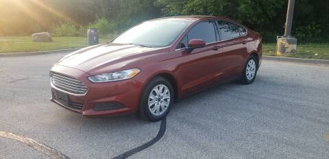 2014 Ford Fusion for sale at EXPRESS MOTORS in Grandview MO