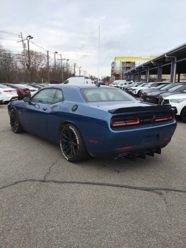 2021 Dodge Challenger