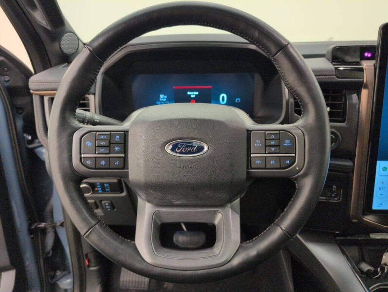 2023 Ford F-150 Lightning Lariat