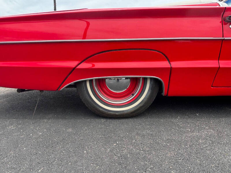 1966 Ford Thunderbird