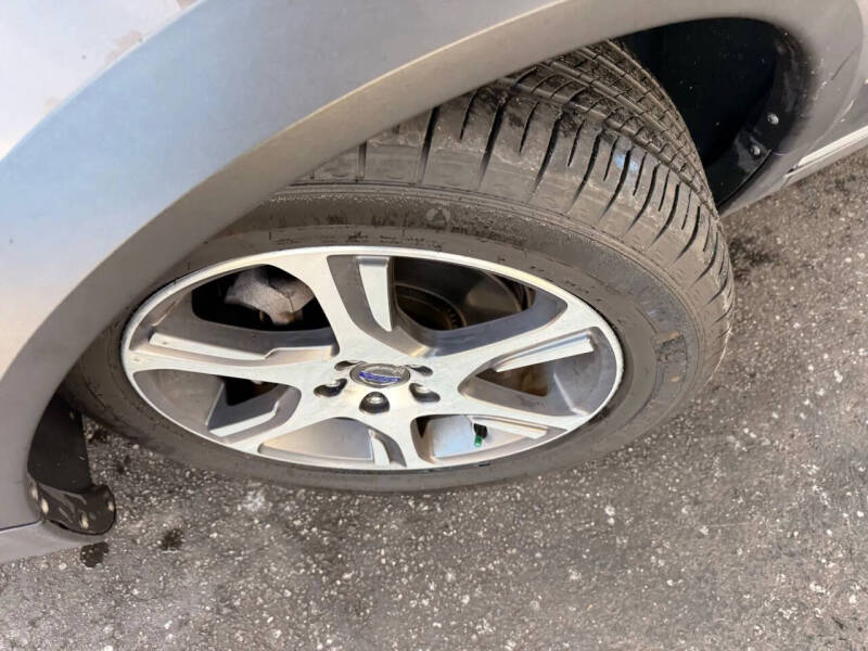 2015 Volvo XC70 T6 Platinum