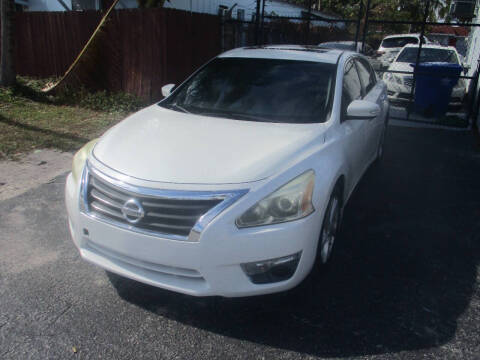 2013 Nissan Altima for sale at K & V AUTO SALES LLC in Hollywood FL