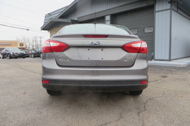 2014 Ford Focus SE photo 7