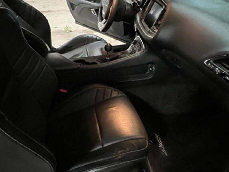 2015 Dodge Challenger SRT Hellcat