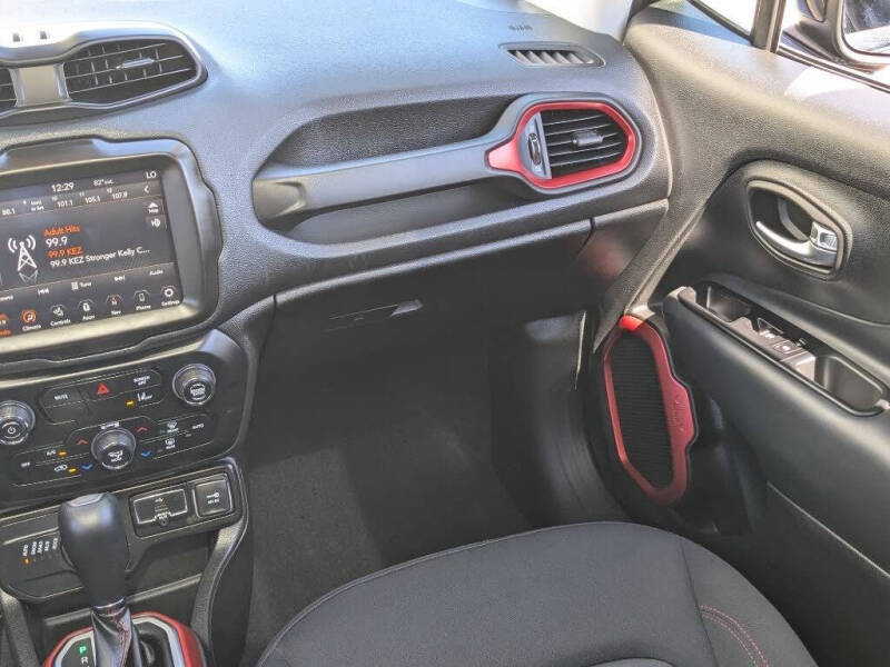 2022 Jeep Renegade Trailhawk