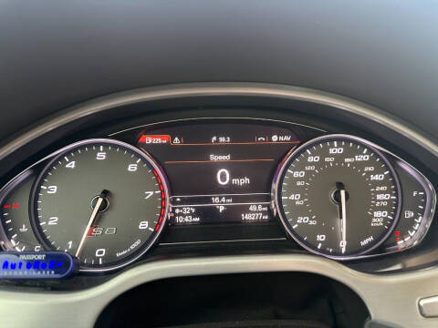 2015 Audi S8 4.0T quattro