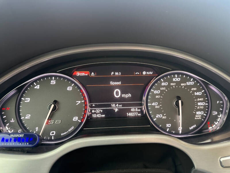 2015 Audi S8 4.0T quattro