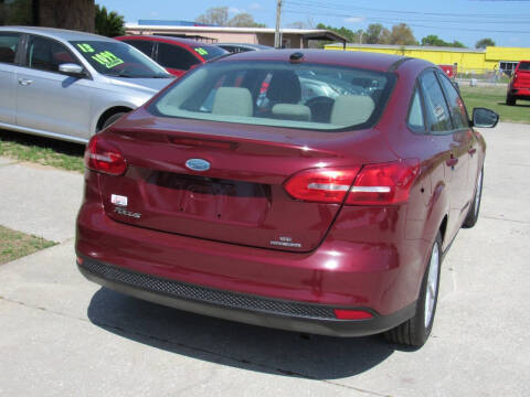 2016 Ford Focus SE