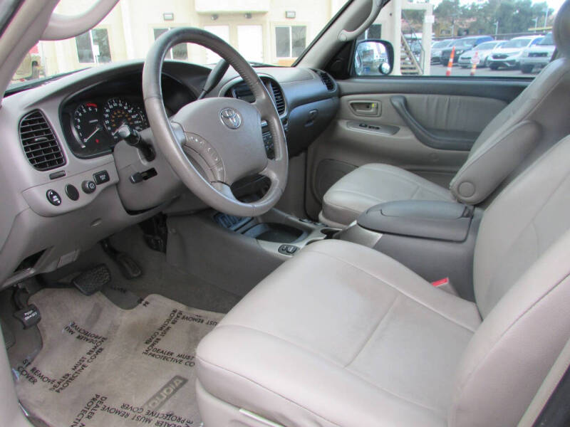 2006 Toyota Sequoia Limited photo 10