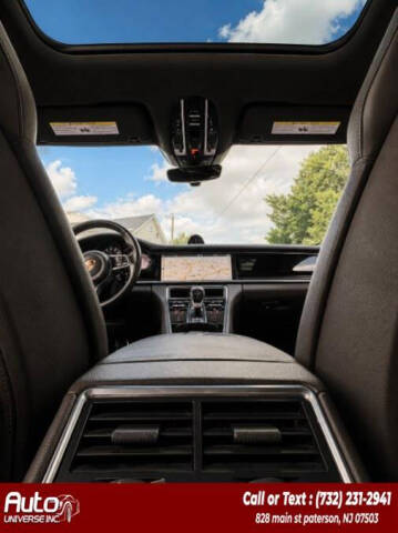 2017 Porsche Panamera