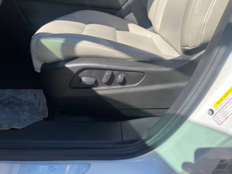 2020 Cadillac XT4 Luxury