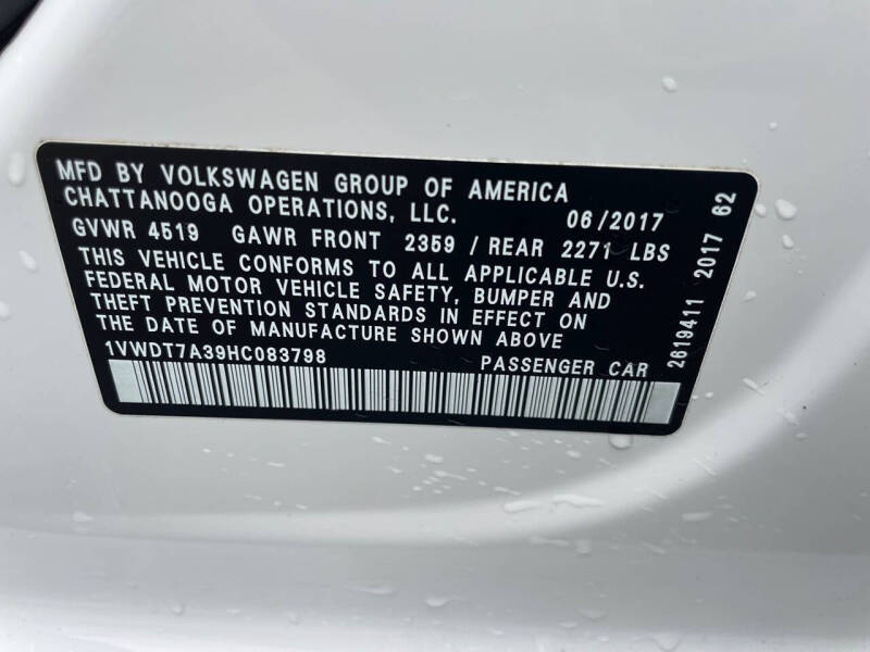 2017 Volkswagen Passat 1.8T R-Line