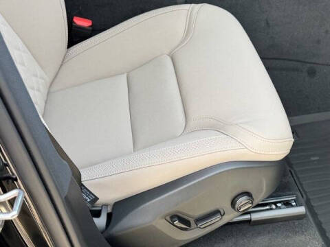 2026 Volvo XC90 T8 Plus 7P