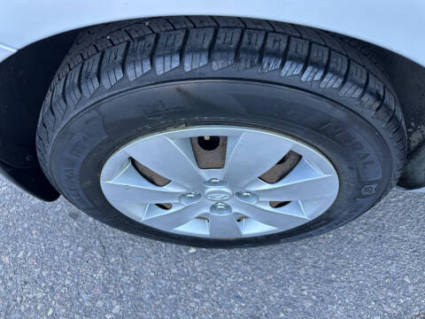 2009 Hyundai Accent GS