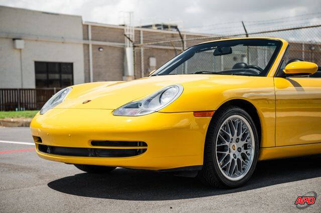 2000 Porsche 911 Carrera 4