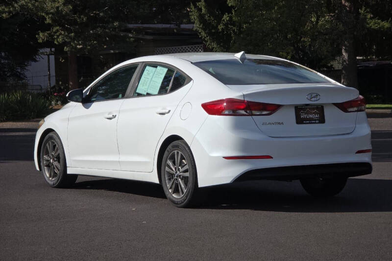 2018 Hyundai Elantra