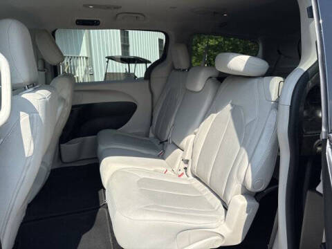 2017 Chrysler Pacifica Touring