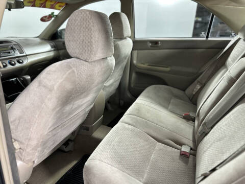 2003 Toyota Camry LE