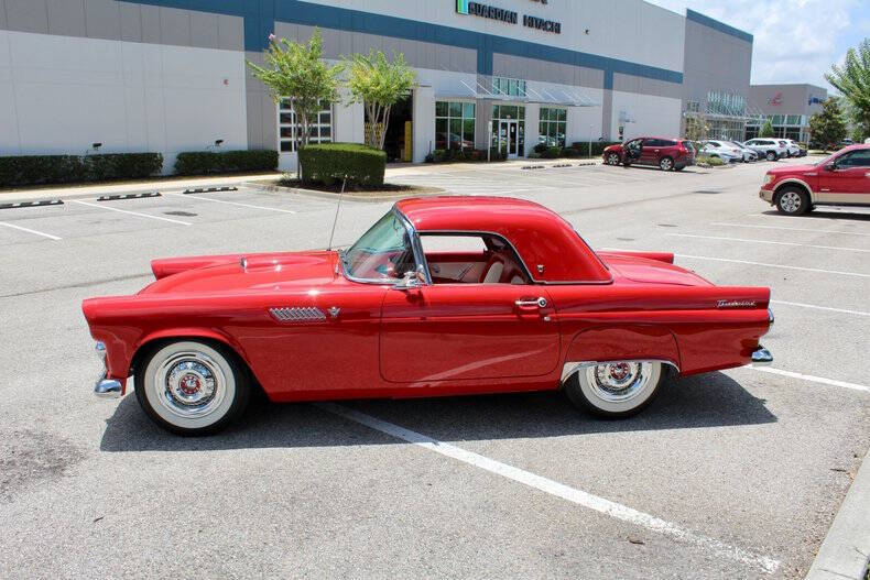 1955 Ford Thunderbird