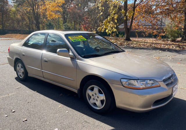 2000 Honda Accord for sale at Trending Auto Sales And Service in Hartford, CT