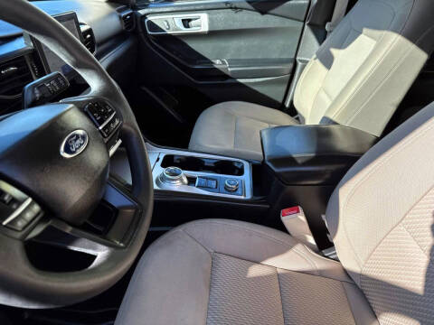 2022 Ford Explorer