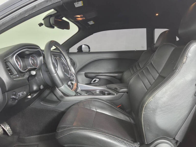 2016 Dodge Challenger SRT 392