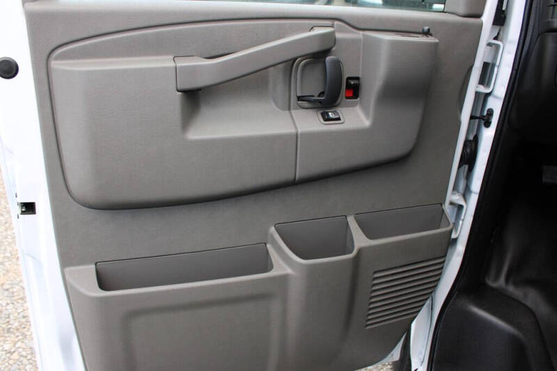 2023 GMC Savana 3500