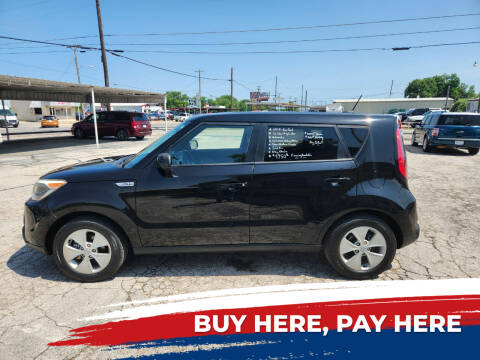 2015 Kia Soul for sale at Meadows Motor Company in Cleburne TX