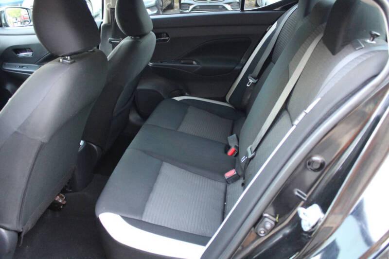 2022 Nissan Versa SV