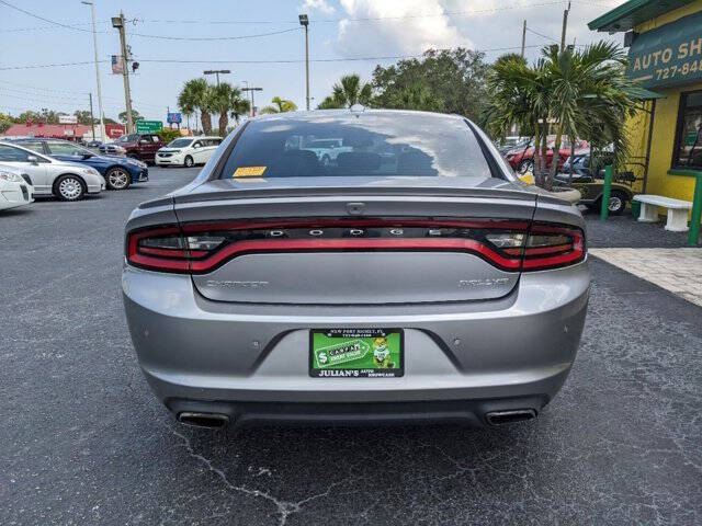 2016 Dodge Charger 4