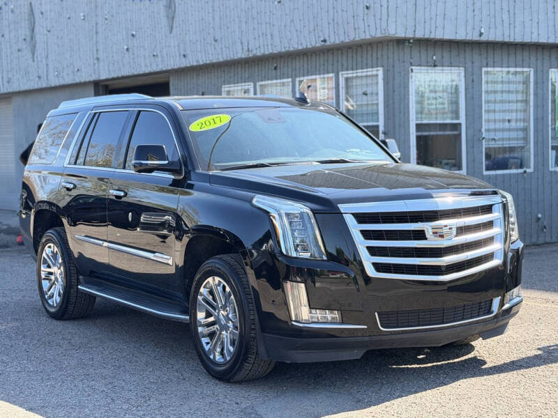 2017 Cadillac Escalade Standard