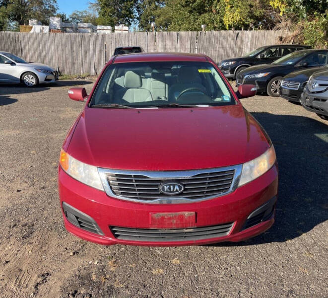 2009 Kia Optima for sale at Route 10 Motors LLC in Plainville CT