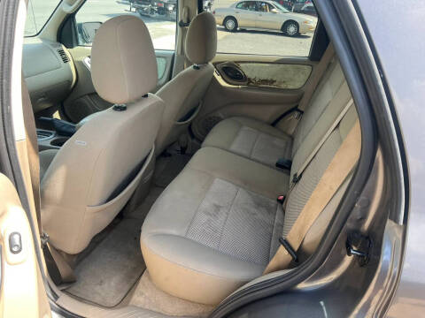 2005 Ford Escape XLT