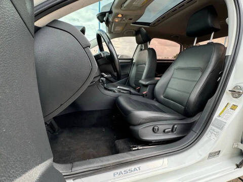 2017 Volkswagen Passat 1.8T SE