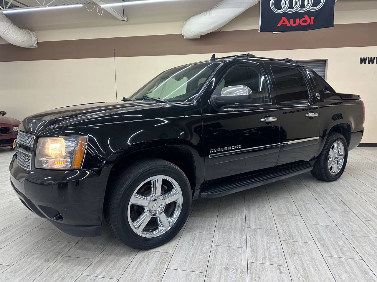 2013 Chevrolet Avalanche for sale at DFW Auto & Services Inc in Fort Worth, TX