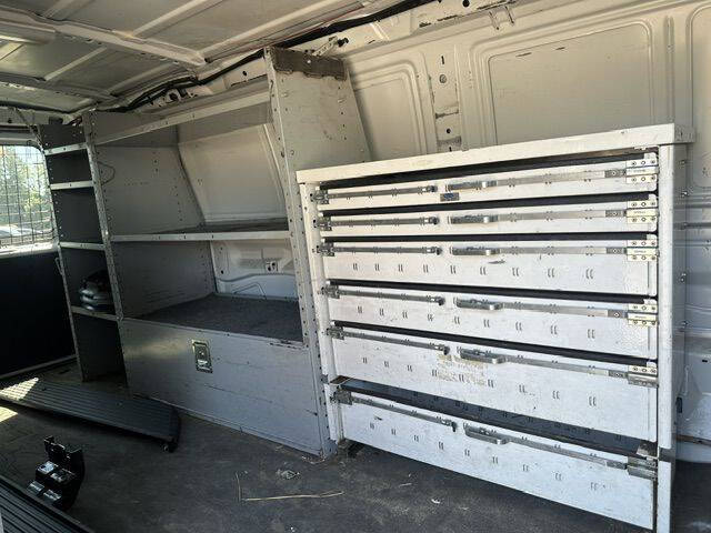 2010 Ford E-Series E-350 SD