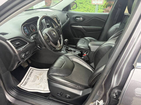 2019 Jeep Cherokee Latitude Plus