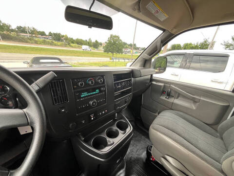 2021 GMC Savana 2500